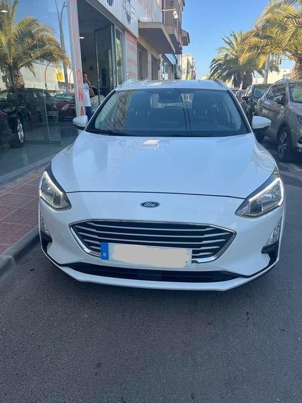 Usado Ford Focus Active X 120 CV (88 kW) 2020 Blanco Familiar