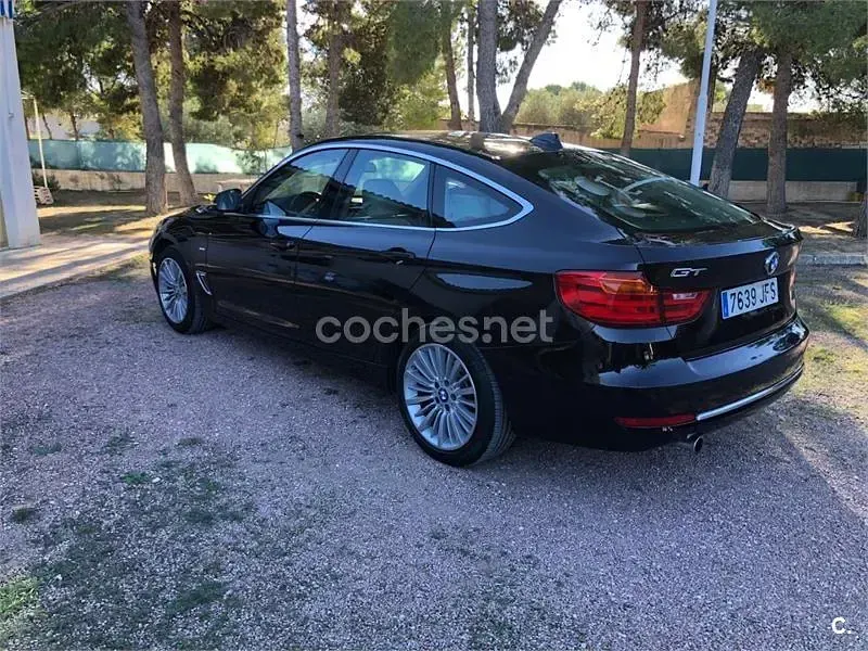 Usado BMW 320 Gran Turismo 190 CV (139 kW) 2015 Marrón Berlina