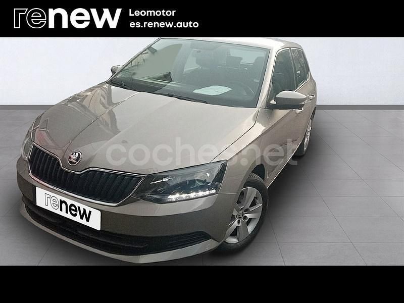 Blanco Usado 2018 Skoda Fabia Active Berlina | 12.999 € - Imagen 1/4