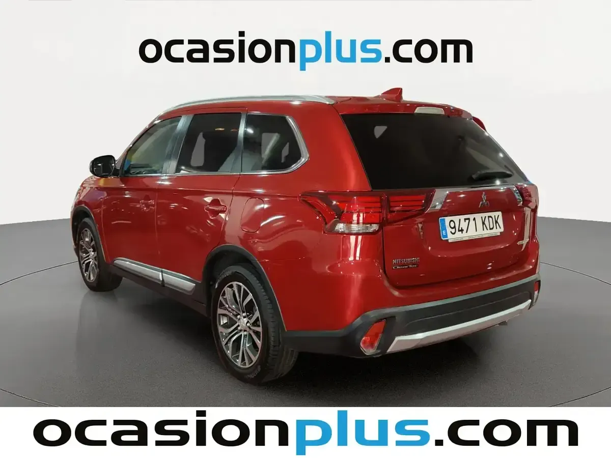 Usado Mitsubishi Outlander Motion 150 CV (110 kW) 2017 Rojo SUV