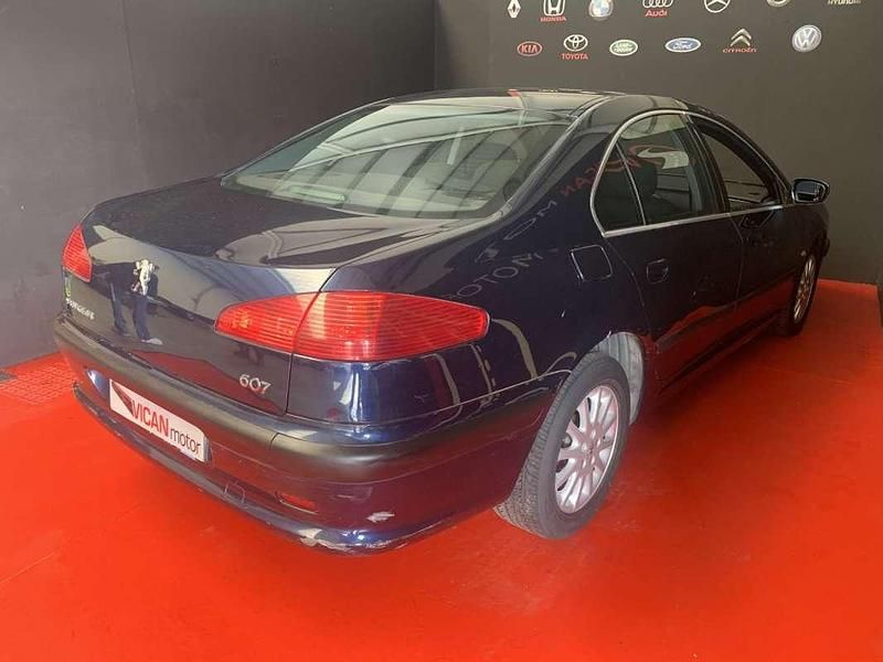 Usado Peugeot 607 160 CV (117 kW) 2001 Azul Berlina