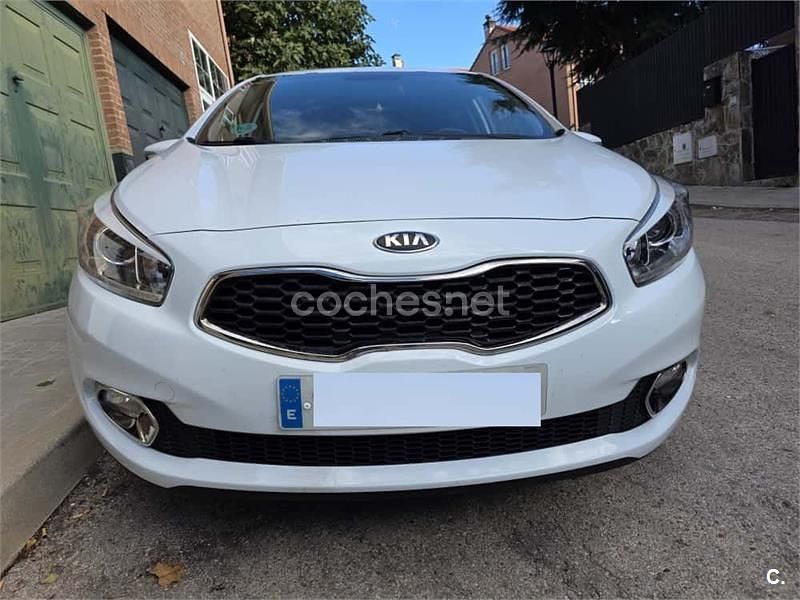Usado Kia Ceed 100 CV (73 kW) 2013 Blanco Utilitario