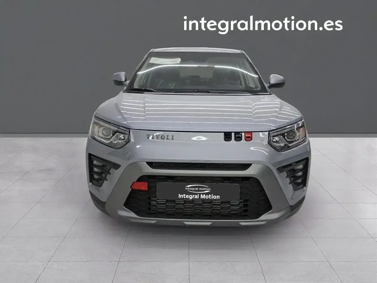 Nuevo SsangYong Tivoli 134 CV (98 kW) 2026 Gris