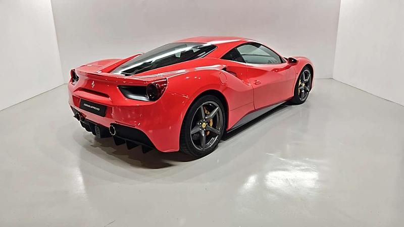 Usado Ferrari 488 669 CV (492 kW) 2017 Rojo Coupe