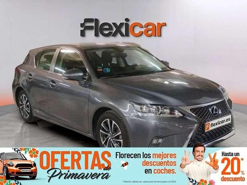 Usado Lexus CT200h 136 CV (100 kW) 2018 Gris Berlina