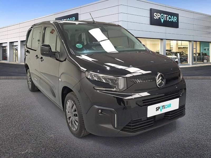 Usado Citroën Berlingo 130 HP (95 kW) 2025 Preto Monovolume