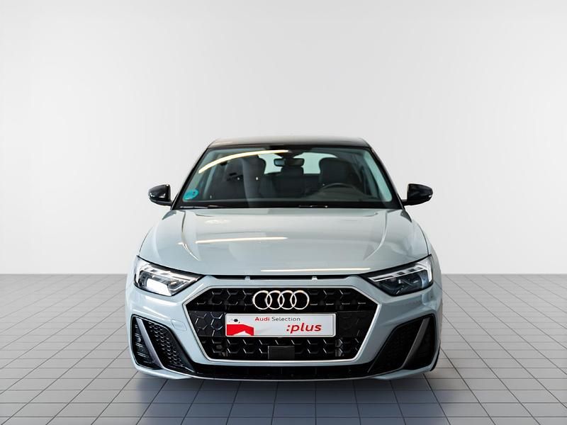 Begagnad Audi A1 Sportback 150 HK (110 kW) 2022 Grå Halvkombi