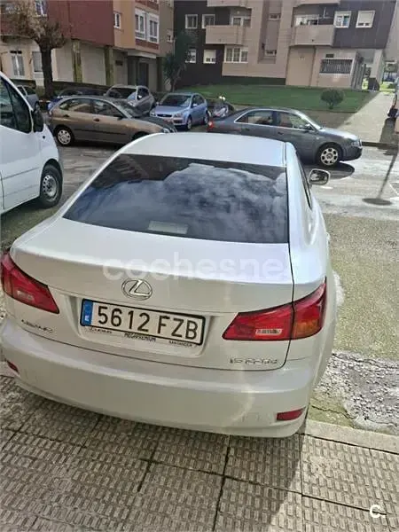 Usado Lexus IS220d 177 CV (130 kW) 2007 Blanco Berlina