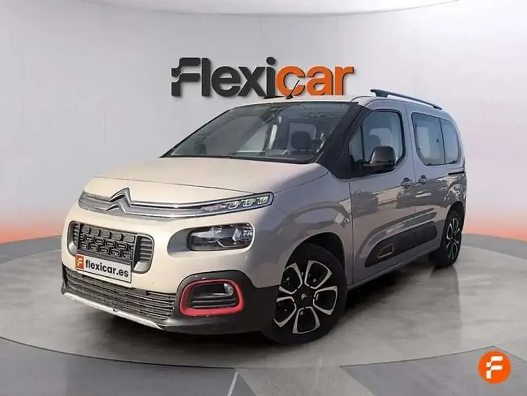 Usado Citroën Berlingo Shine 131 CV (96 kW) 2018 Beige Monovolumen