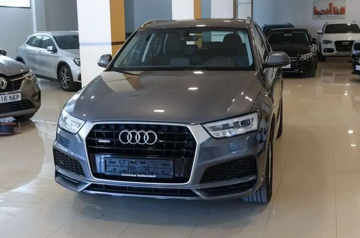 Usado Audi Q3 S-Line 184 CV (135 kW) 2017 Gris SUV