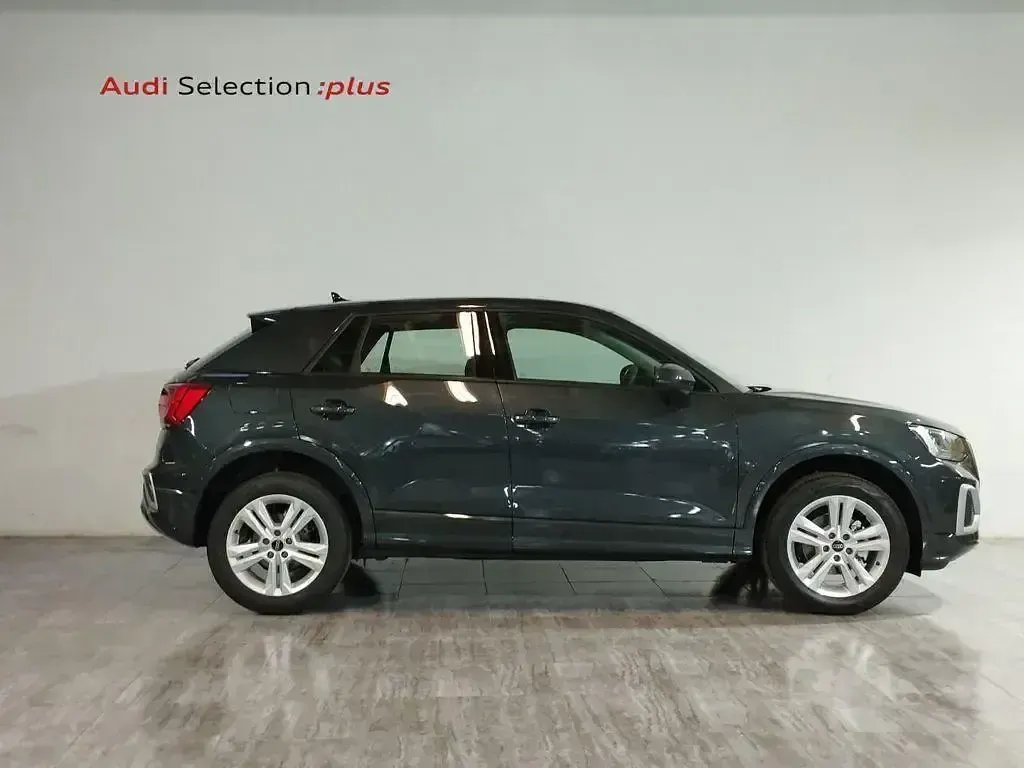 Usado Audi Q2 Advanced Plus 150 CV (110 kW) 2026 Gris / plata SUV