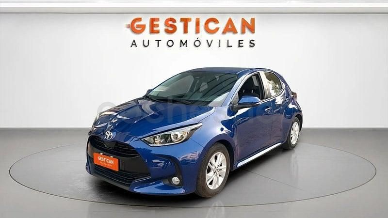Usado Toyota Yaris Edition 125 CV (91 kW) 2024 Azul Utilitario