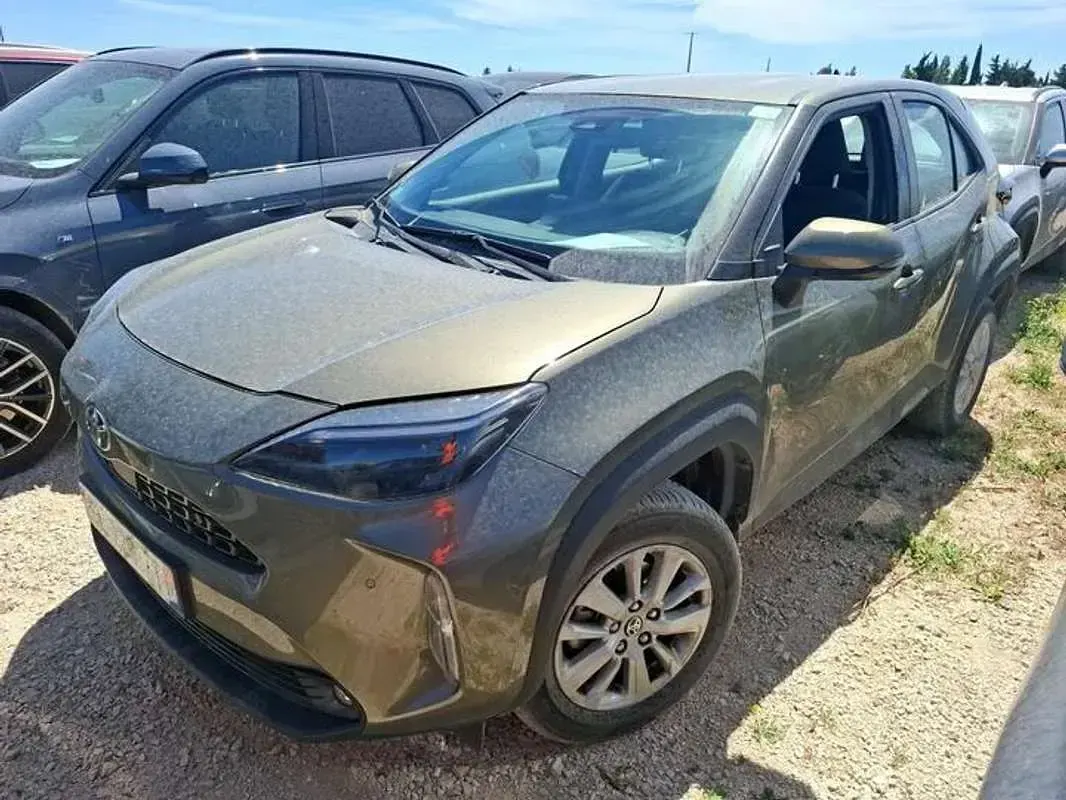 Usado Toyota Yaris Cross Edition 116 CV (85 kW) 2023 Beige SUV