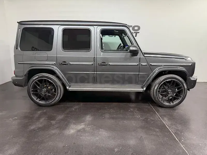 Usado Mercedes G400 330 CV (242 kW) 2023 Gris / plata SUV