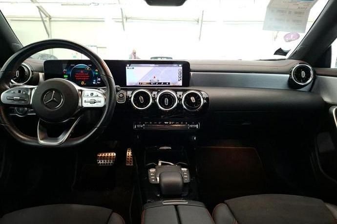Usado Mercedes CLA250 217 CV (159 kW) 2021 Berlina