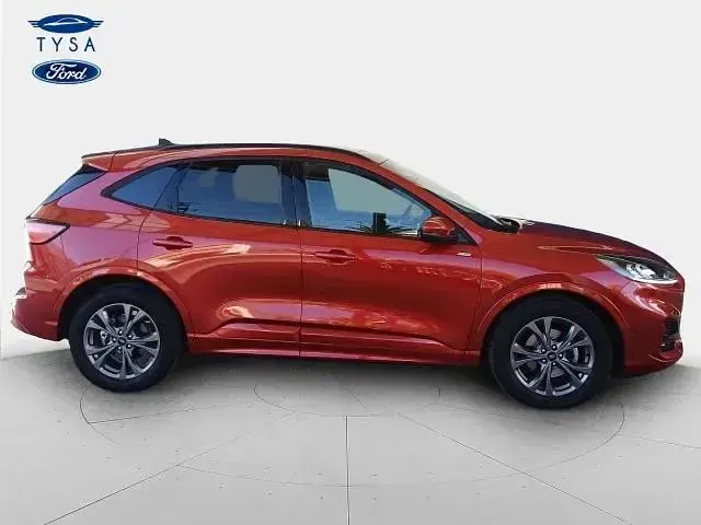 Usado Ford Kuga ST-Line 120 CV (88 kW) 2024 Todoterreno SUV