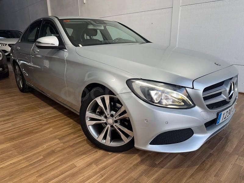 Usado Mercedes C200 136 CV (100 kW) 2017 Gris / plata Berlina