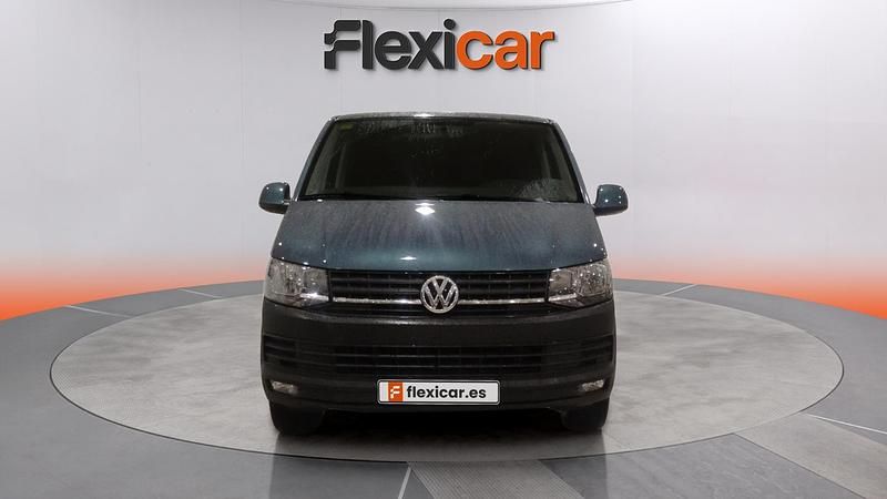 Usado VW Caravelle Trendline 102 CV (75 kW) 2018 Verde Monovolumen