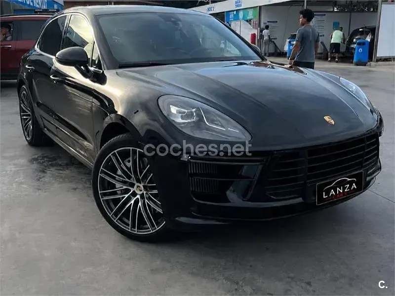 Usado Porsche Macan Turbo 440 CV (323 kW) 2020 Negro SUV