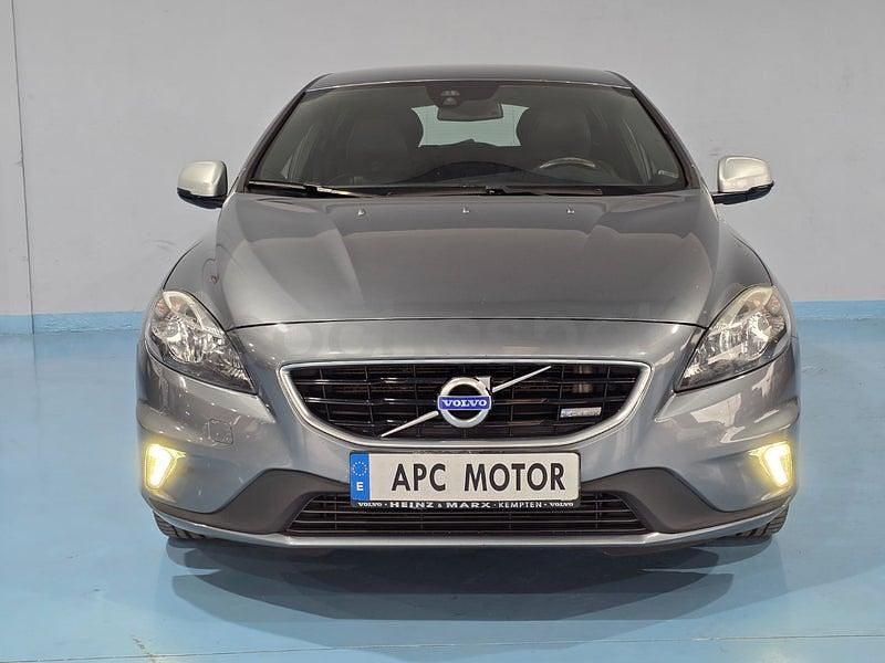 Usado Volvo V40 R-Design Momentum 150 CV (110 kW) 2014 Gris / plata Berlina