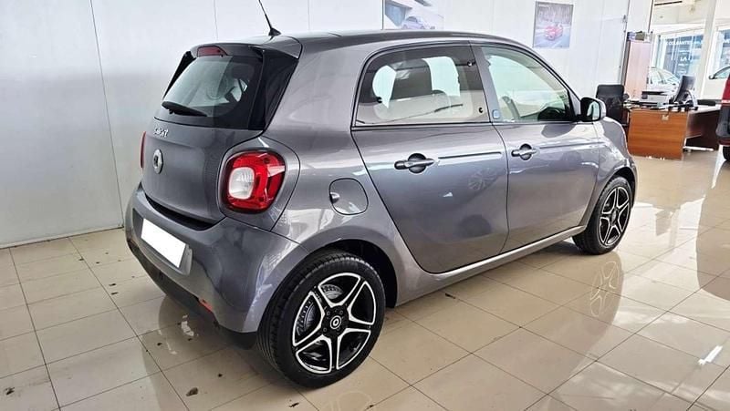 Usado Smart ForFour Electric Drive Pulse 60 kW (82 CV) 2020 Gris Utilitario