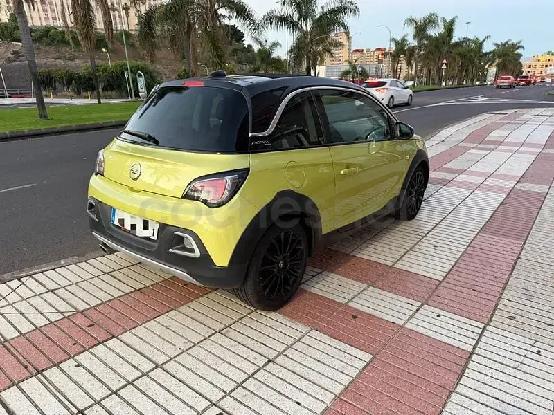 Usado Opel Adam Rocks S 150 CV (110 kW) 2016 Amarillo Utilitario