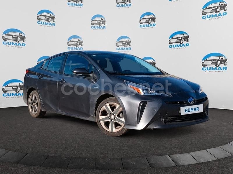 Usado Toyota Prius 122 CV (89 kW) 2019 Gris / plata Berlina