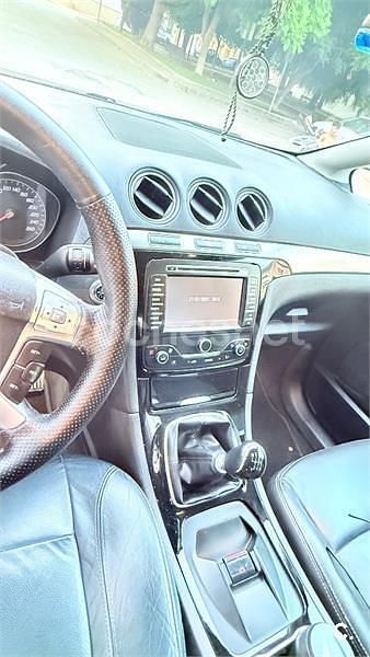 Usado Ford S-MAX Titanium 140 CV (102 kW) 2014 Blanco Monovolumen