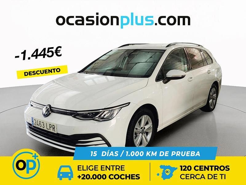 Usado VW Golf VIII Life 150 CV (110 kW) 2021 Blanco Familiar