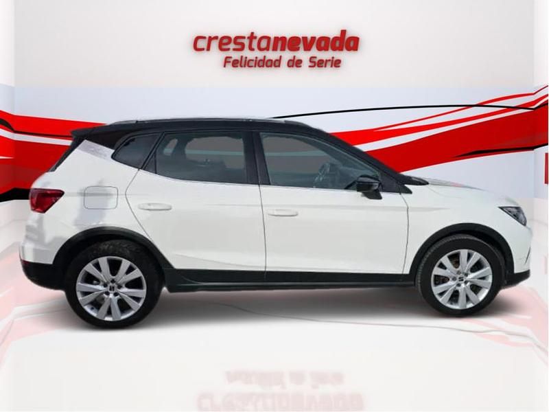 Usado Seat Arona Xperience 110 CV (80 kW) 2022 Blanco SUV