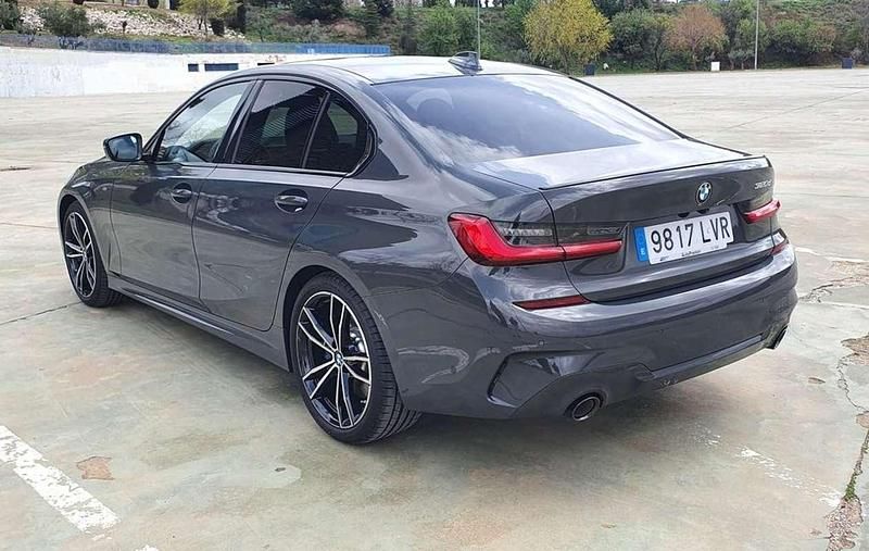 Usado BMW 320e Comfort Edition 190 CV (139 kW) 2022 Gris / plata Berlina