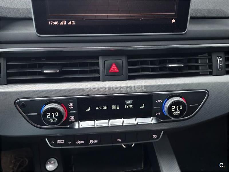 Usado Audi A4 Black Edition 190 CV (139 kW) 2018 Gris / plata Familiar