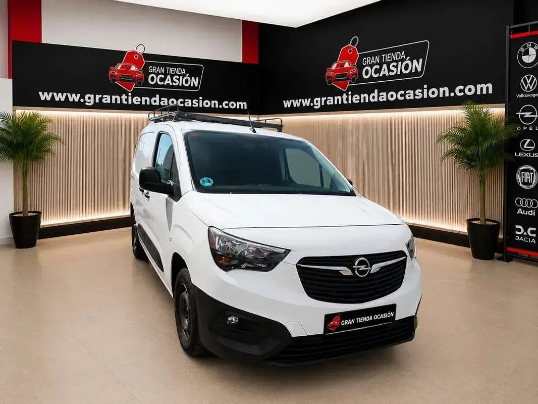 Usado Opel Combo 102 CV (75 kW) 2021 Blanco Monovolumen