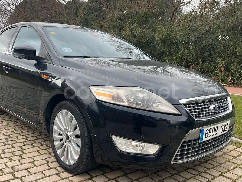 Usado Ford Mondeo Titanium 140 CV (102 kW) 2010 Negro Berlina