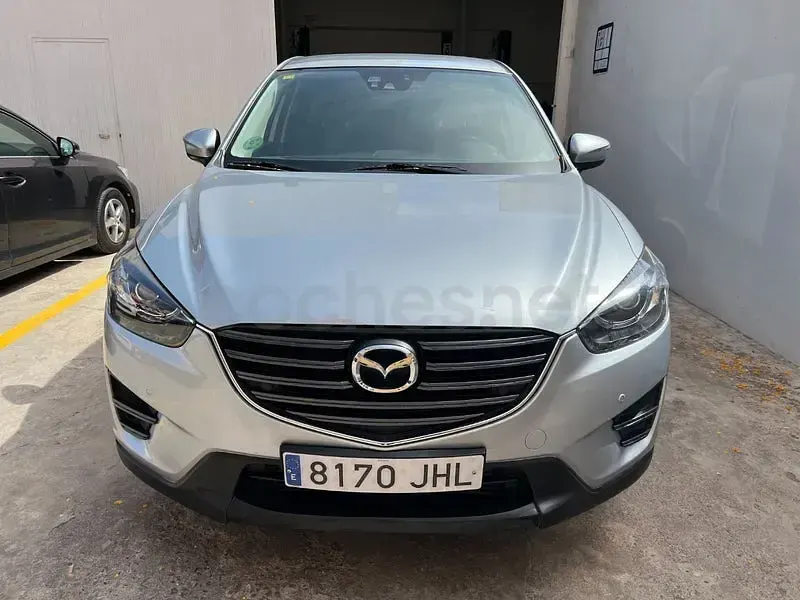 Usado Mazda CX-5 Luxury 150 CV (110 kW) 2016 Gris / plata SUV