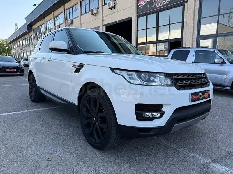 Usado Land Rover Range Rover SE 256 CV (188 kW) 2013 Blanco SUV