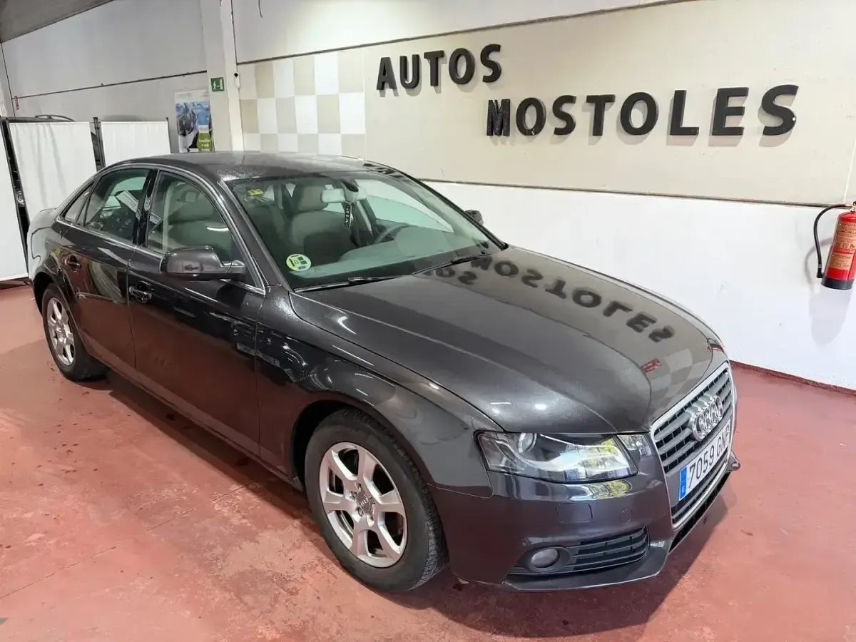 Usado Audi A4 Business 143 CV (105 kW) 2009 Berlina