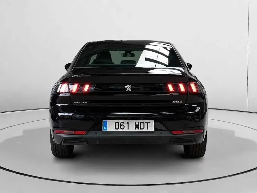Usado Peugeot 508 Active 131 CV (96 kW) 2023 Negro Berlina