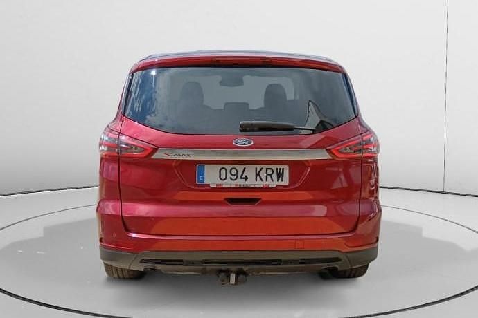 Usado Ford S-MAX Titanium 191 CV (140 kW) 2018 Gris Monovolumen