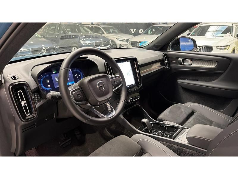 Usado Volvo XC40 Ultra 163 CV (119 kW) 2024 Azul SUV