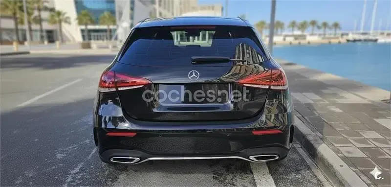 Usado Mercedes A180 109 CV (80 kW) 2019 Negro Berlina