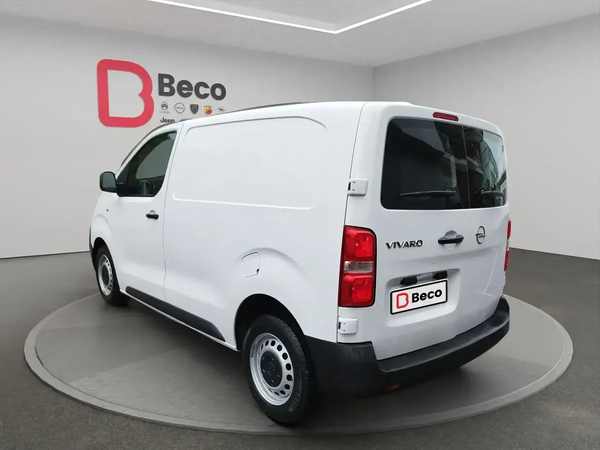 Usado Opel Vivaro 102 CV (75 kW) 2020 Blanco Monovolumen
