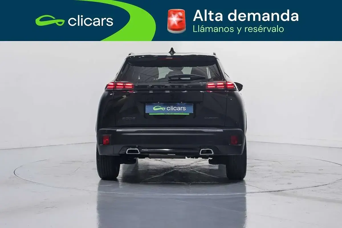 Usado Peugeot 2008 Allure 136 CV (100 kW) 2025 Negro SUV