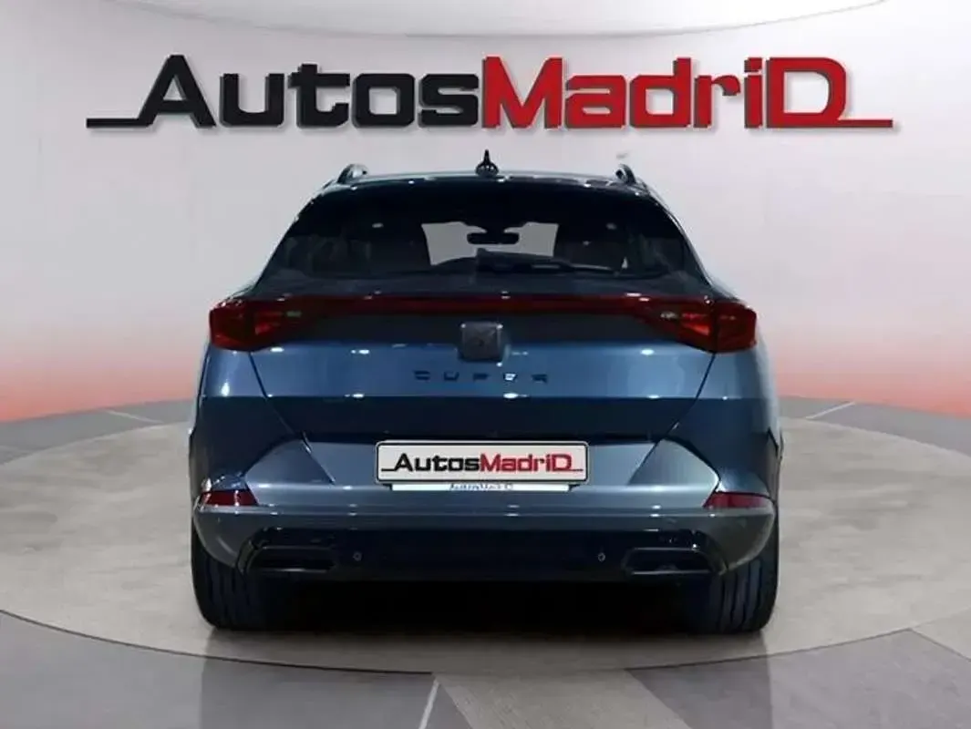 Usado Cupra Formentor 150 CV (110 kW) 2022 Gris / plata SUV