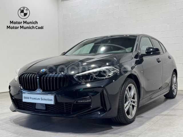 Negro Usado 2024 BMW 118 Comfort Edition Utilitario | 30.490 € (Precio justo) - Imagen 1/4