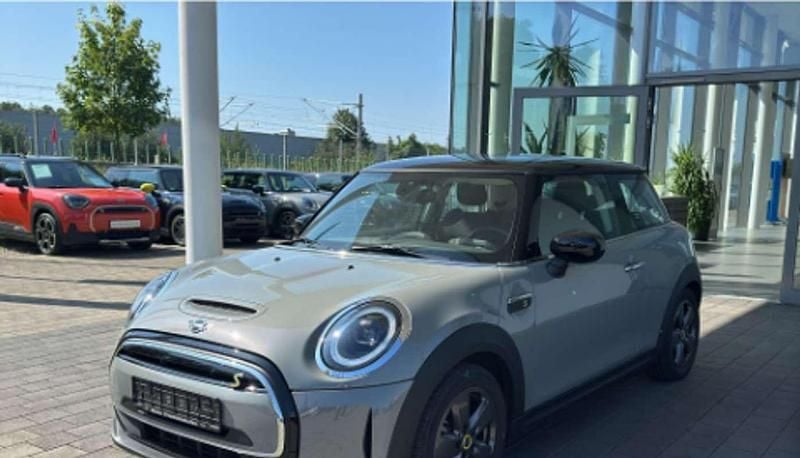 Usado Mini Cooper SE 135 kW (184 CV) 2022 Gris Utilitario