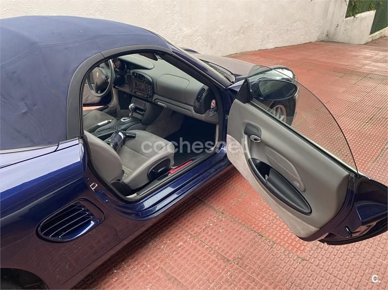 Usado Porsche Boxster 220 CV (161 kW) 2003 Azul Descapotable