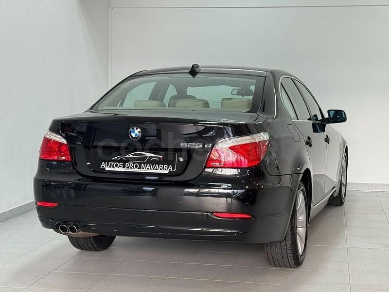Usado BMW 525 197 CV (144 kW) 2008 Negro Berlina