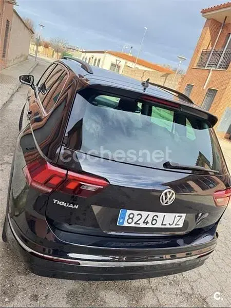 Usado VW Tiguan R-line 150 CV (110 kW) 2020 Negro SUV