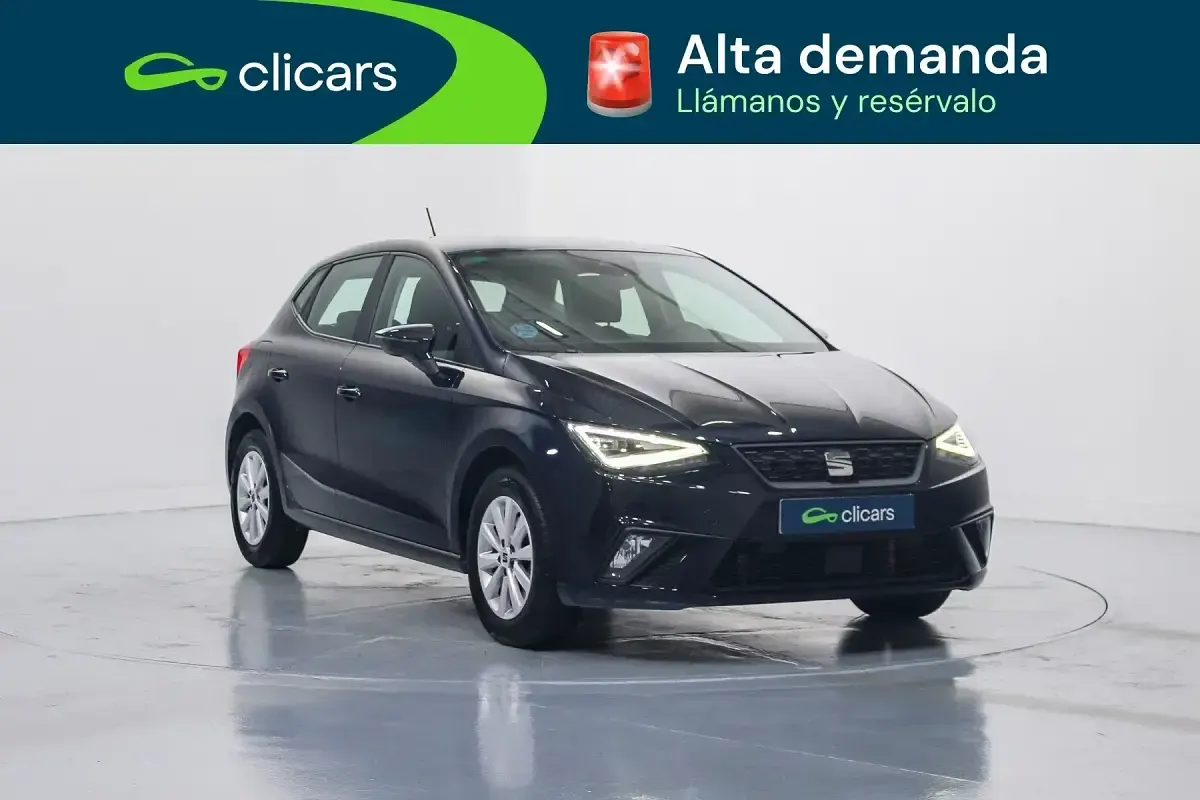 Usado Seat Ibiza Style 110 CV (80 kW) 2022 Negro Utilitario